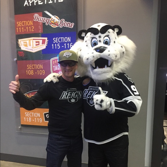 Meet your Posher, Rob - Picture 1 of 1